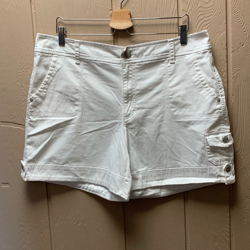 Gloria Vanderbilt Shorts